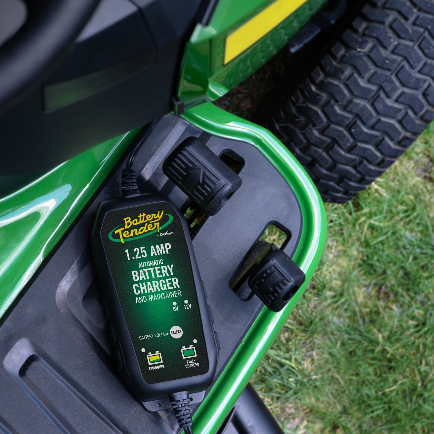 SELECTABLE 1.25 AMP CHARGER 6/12 VOLT