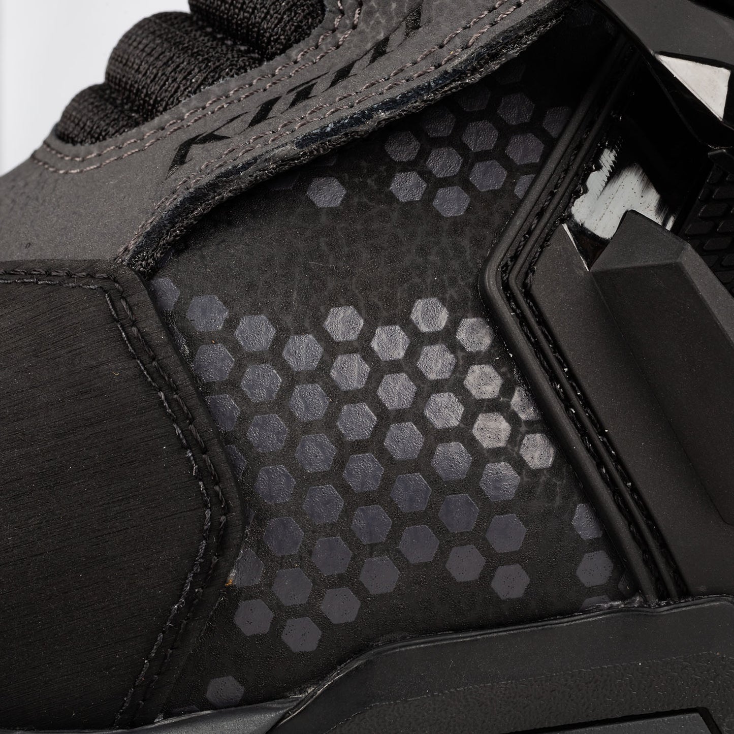 Adventure GTX Boot Stealth Black - 10