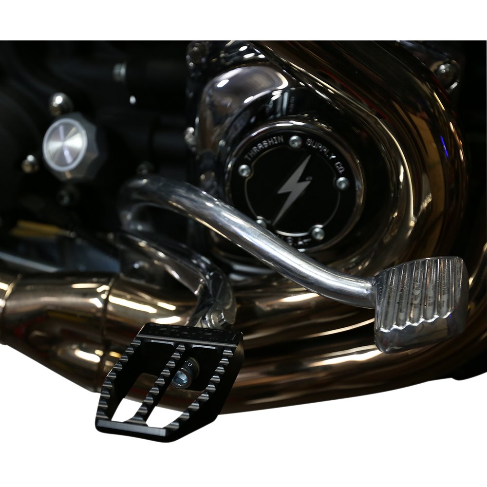 THRASHIN SUPPLY CO. Front Militant Footpegs - Black - Softail TSC-2019-1-SF