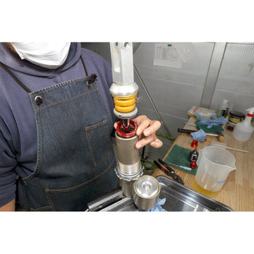 Zeta Lowdown Inner Kit 30mm Rear Kyb 50