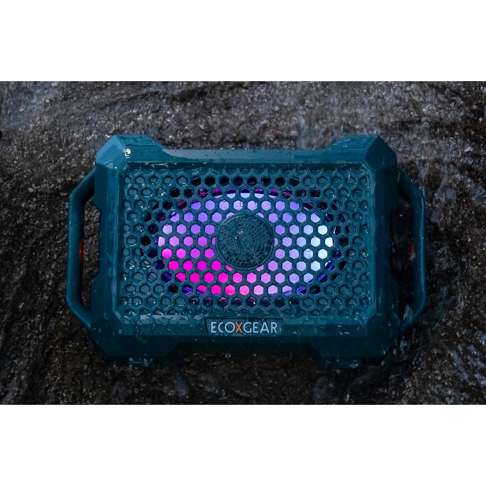 Defender Emarald Bay