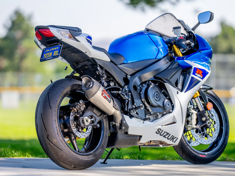 Yoshimura Exhaust Street At2 So Stainless/Stainless/Carbon Fiber