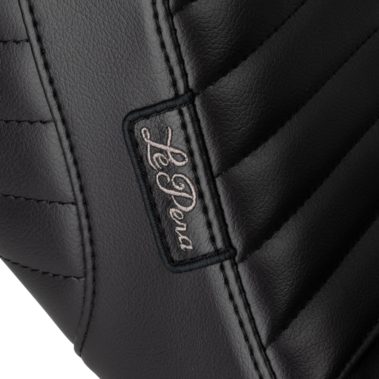 LE PERA Kickflip Daddy Long Legs Low Rider Seat - Pleated - Black - FL/FX '18-'24 LYR-590DLPT