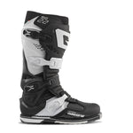Sg22 Boots Black/White Sz 12