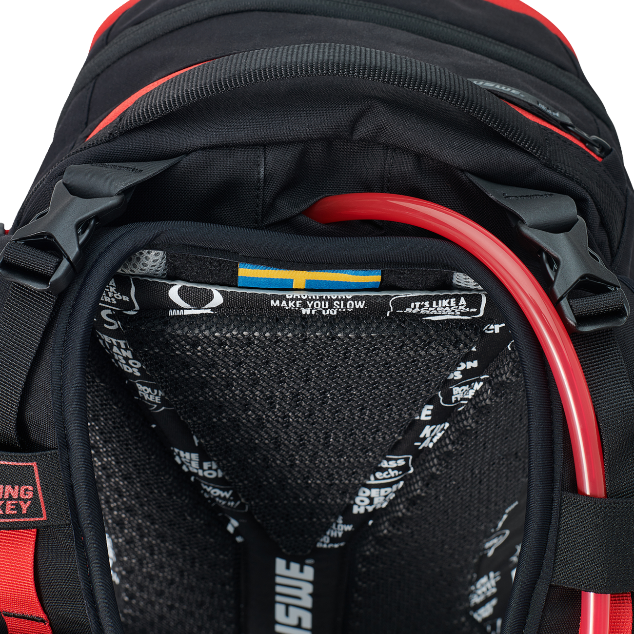 USWE Core Off-Road Daypack - 16L - Black/Red 2163336
