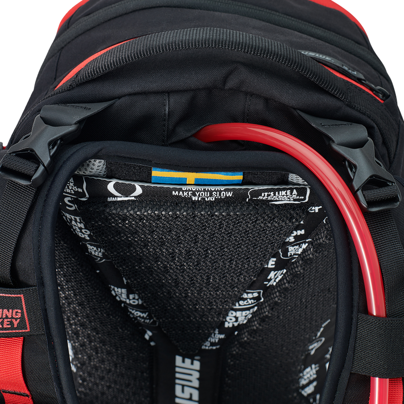 USWE Core Off-Road Daypack - 16L - Black/Red 2163336