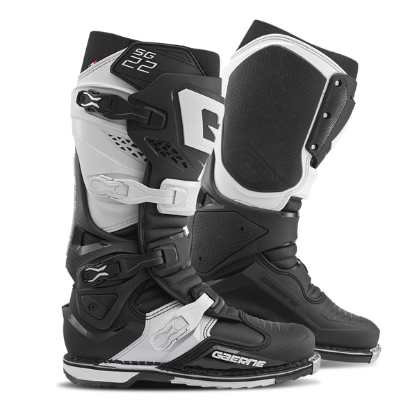 Sg22 Boots Black/White Sz 10