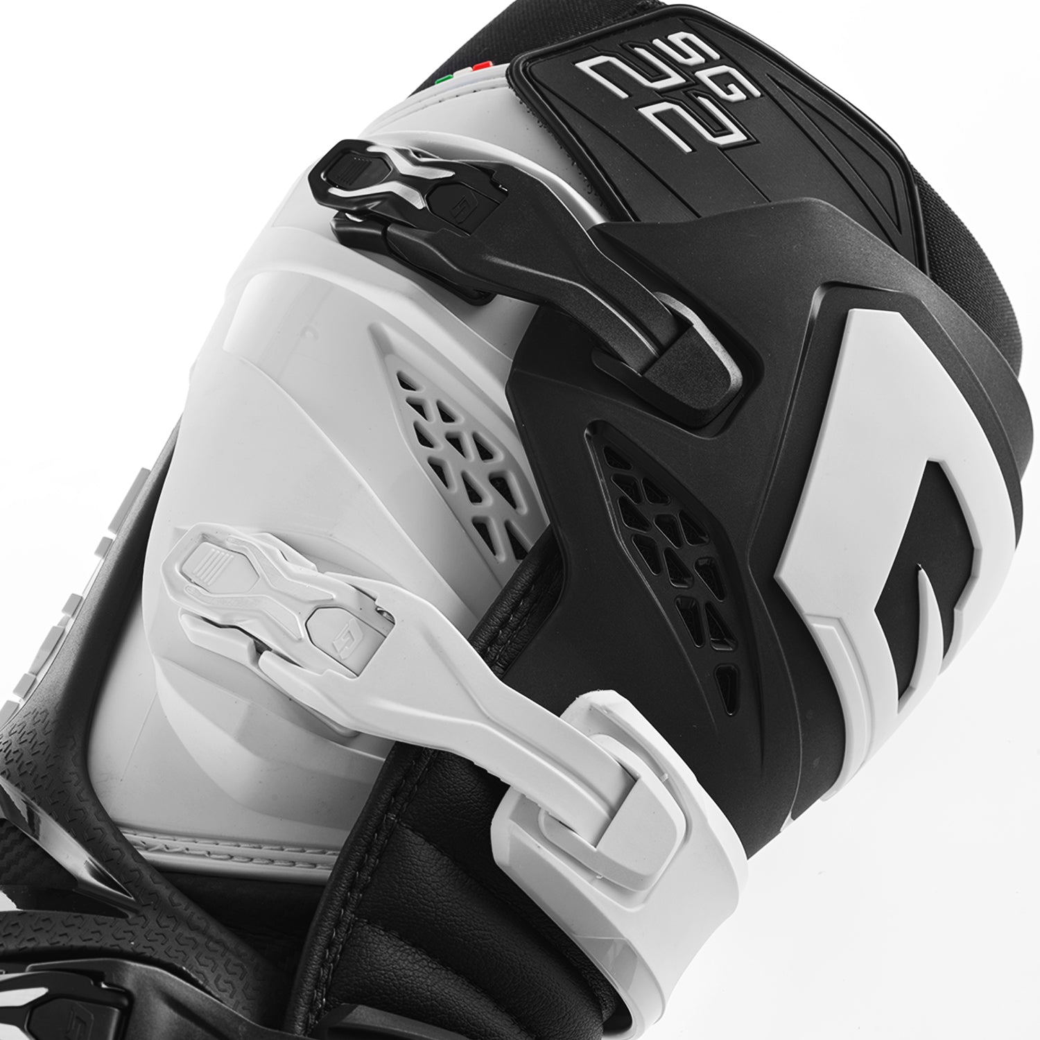 Sg22 Boots Black/White Sz 10