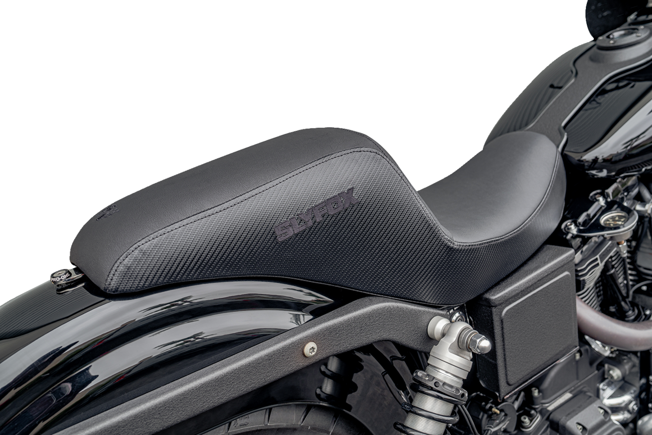 SLYFOX Drifter Seat - Black Logo - Black Vinyl w/ Slipstop - Carbon Fiber - Dyna '96-'03 4683A-slyfox