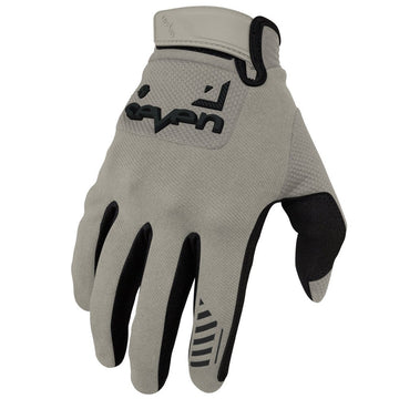 Seven Endure Avid Glove