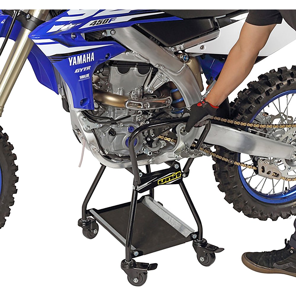 Dolly Stand With Handle