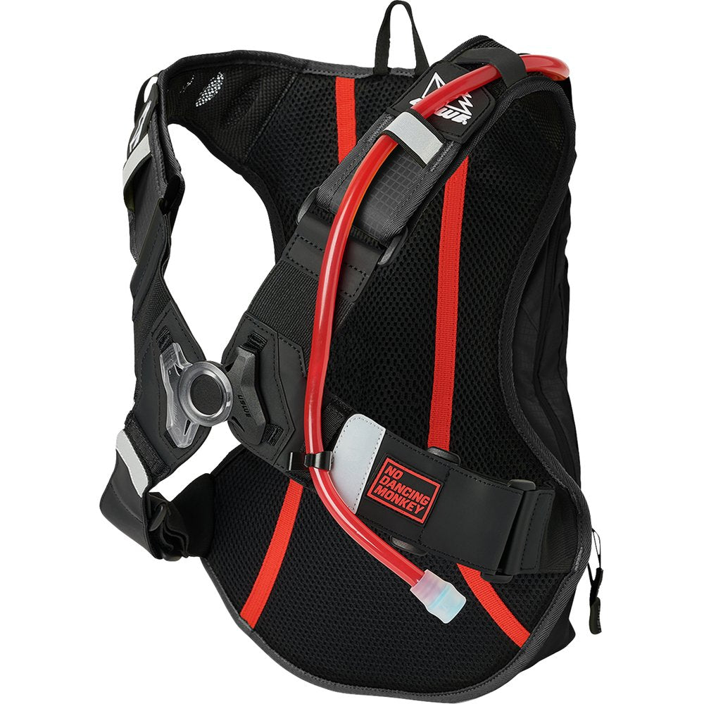 USWE Outlander Hydration Pack - 9L - Black 5209077001