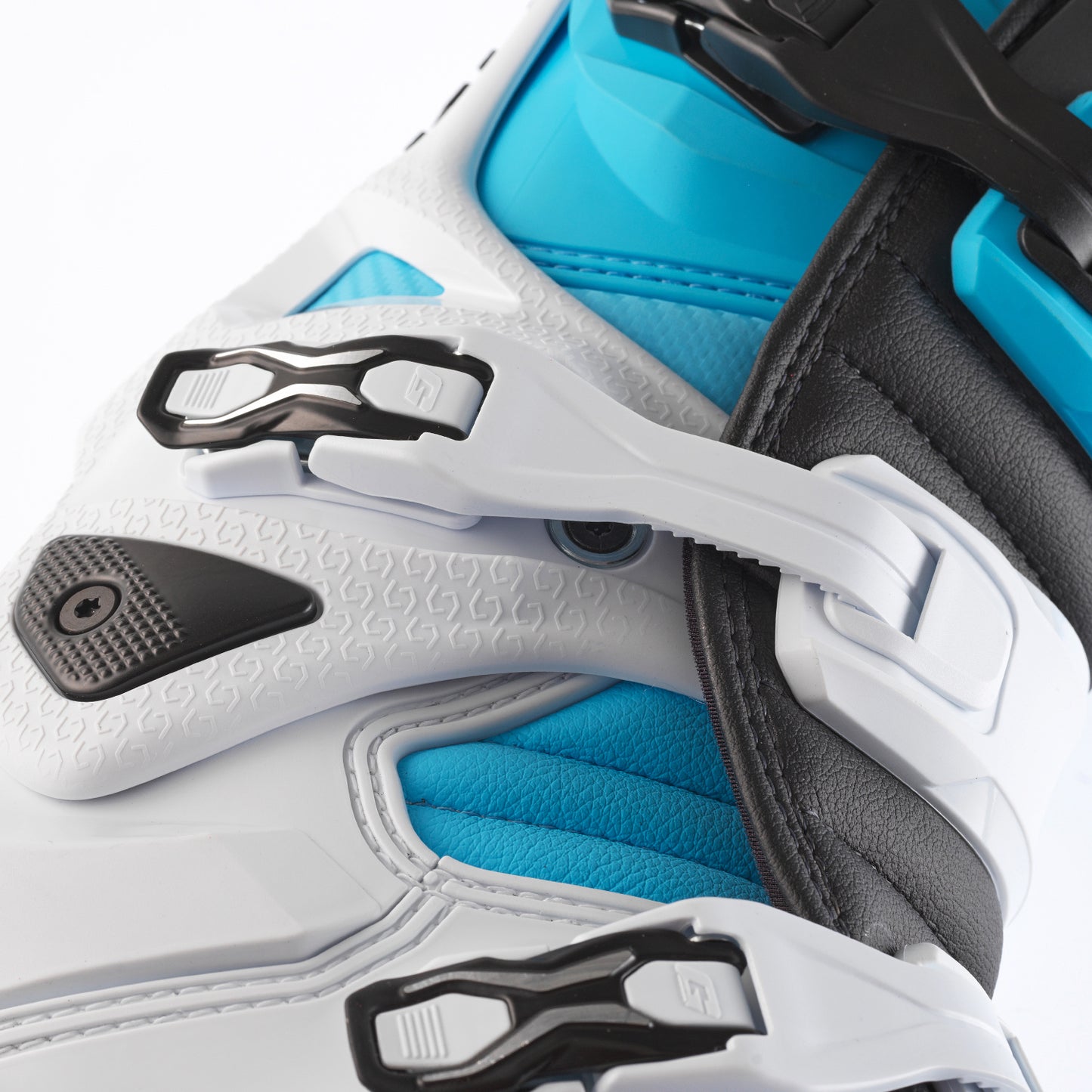 Sg 22 Boots Le White/Black/Light Blue 11
