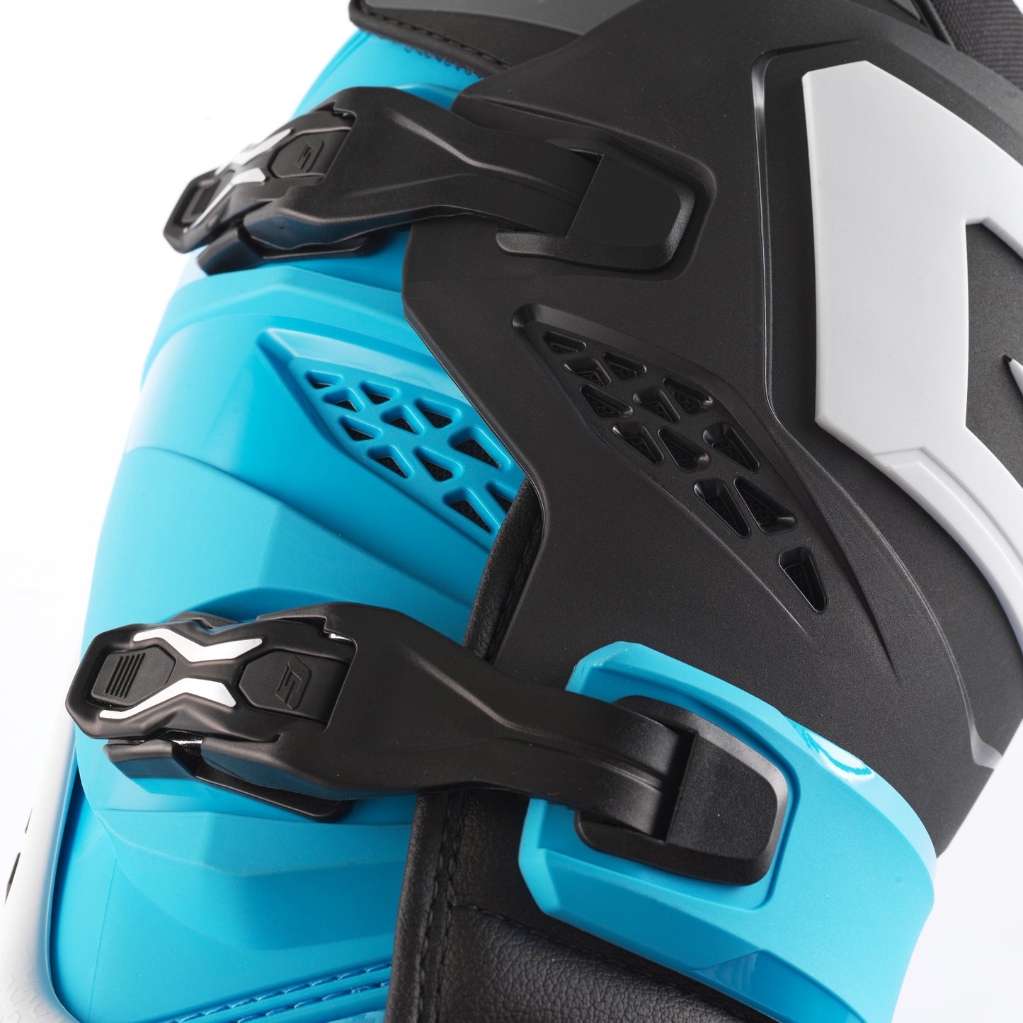 Sg 22 Boots Le White/Black/Light Blue 10