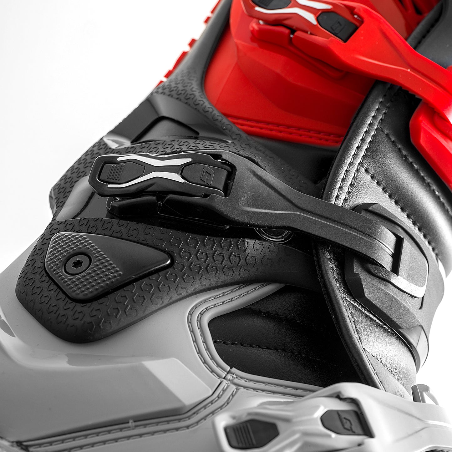 Sg22 Gore Tex Enduro Le Boots Red/Black/Grey Sz 10